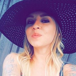 Meet your Posher, Tiffany